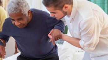 Les métiers de l'aide à domicile continuent d'être en expansion