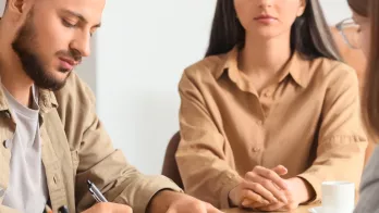 apprentissage, les aides continuent en 2026 pour les employeurs