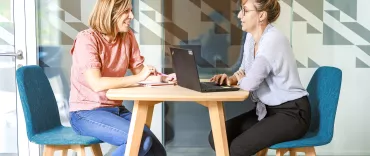 Les Missions Locales accueillent des jeunes de 16 à 25 ans afin de les aider à surmonter leurs difficultés d'insertion professionnelle et sociale.